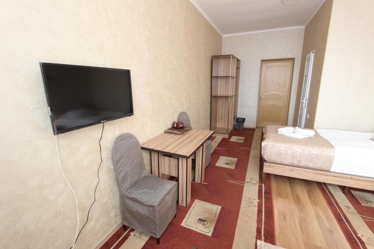 Madanur Hotel カラコル エクステリア 写真