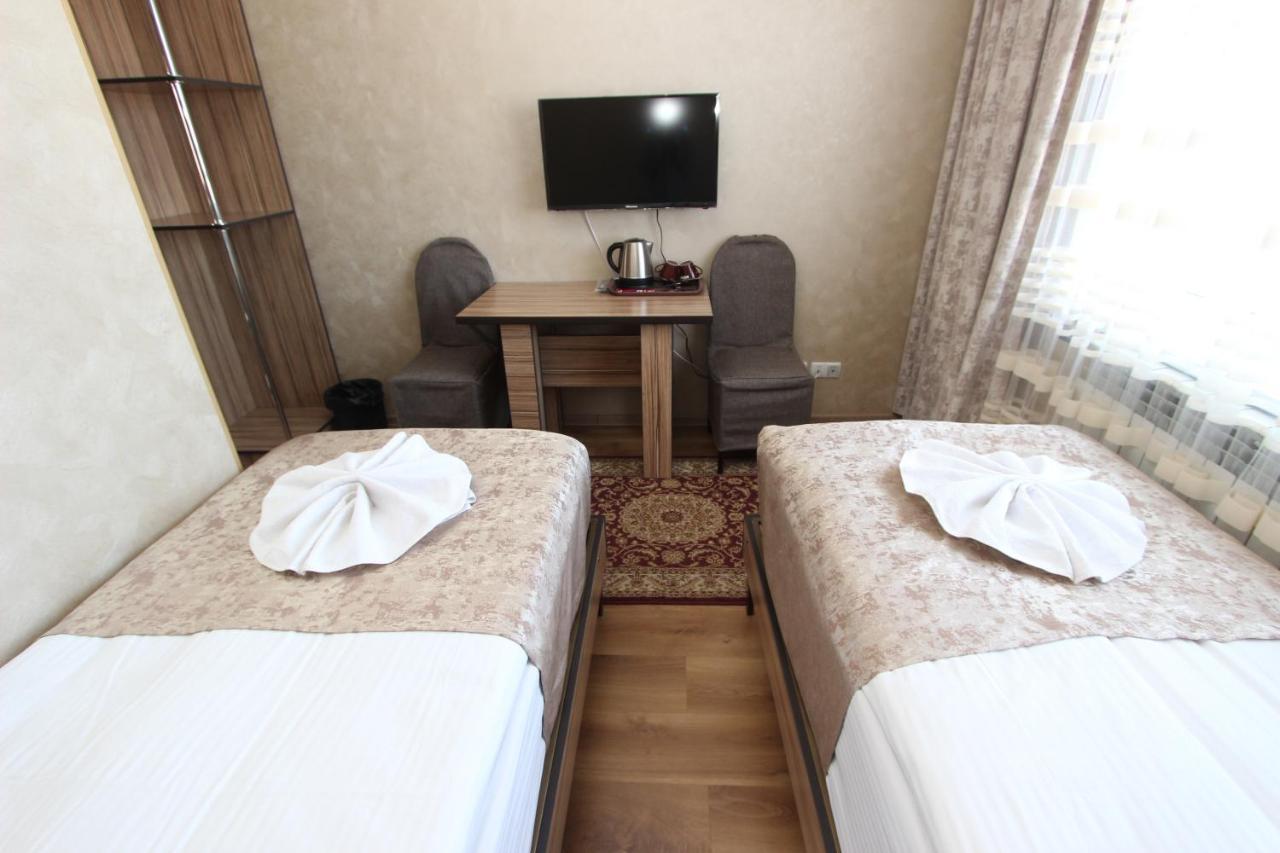 Madanur Hotel カラコル エクステリア 写真